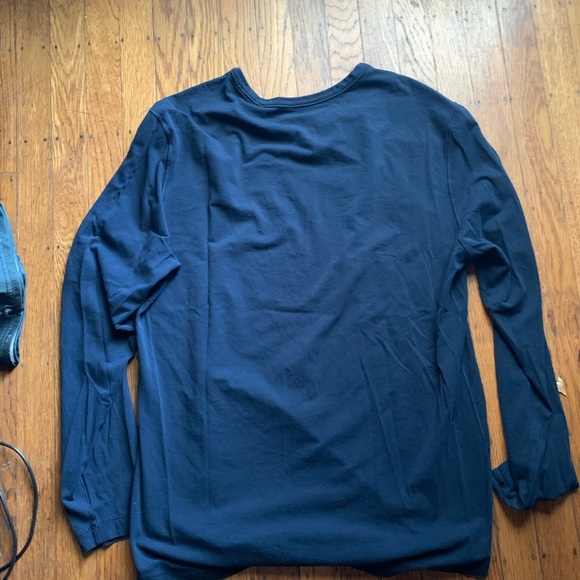 Men’s Lululemon 5 Year Basic Long Sleeve - Picture 2 of 3